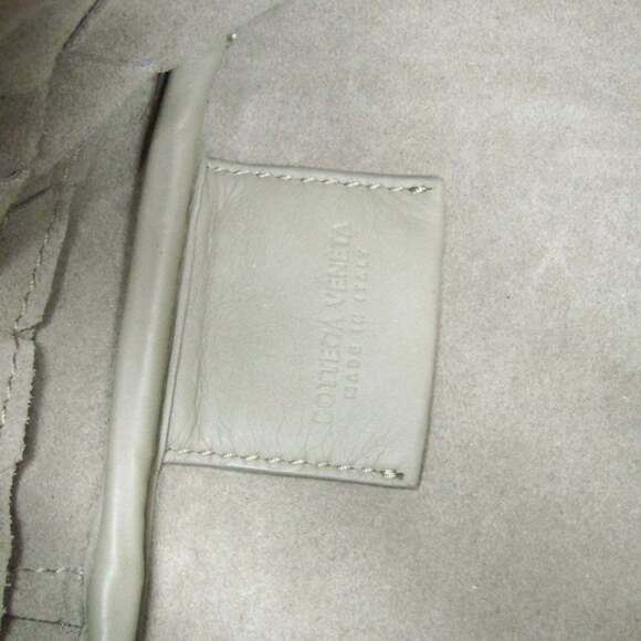 BOTTEGA VENETA Green Leather Intrecciato Tote Bag - Picture 14 of 15